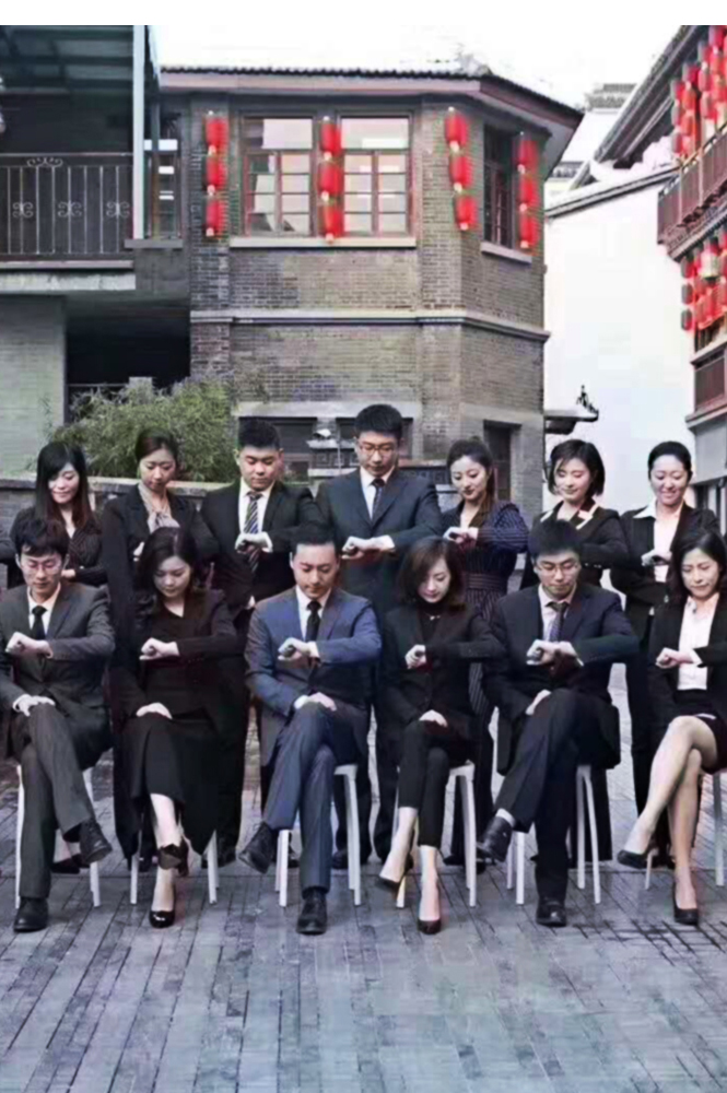 企業定做團體西服案例圖片